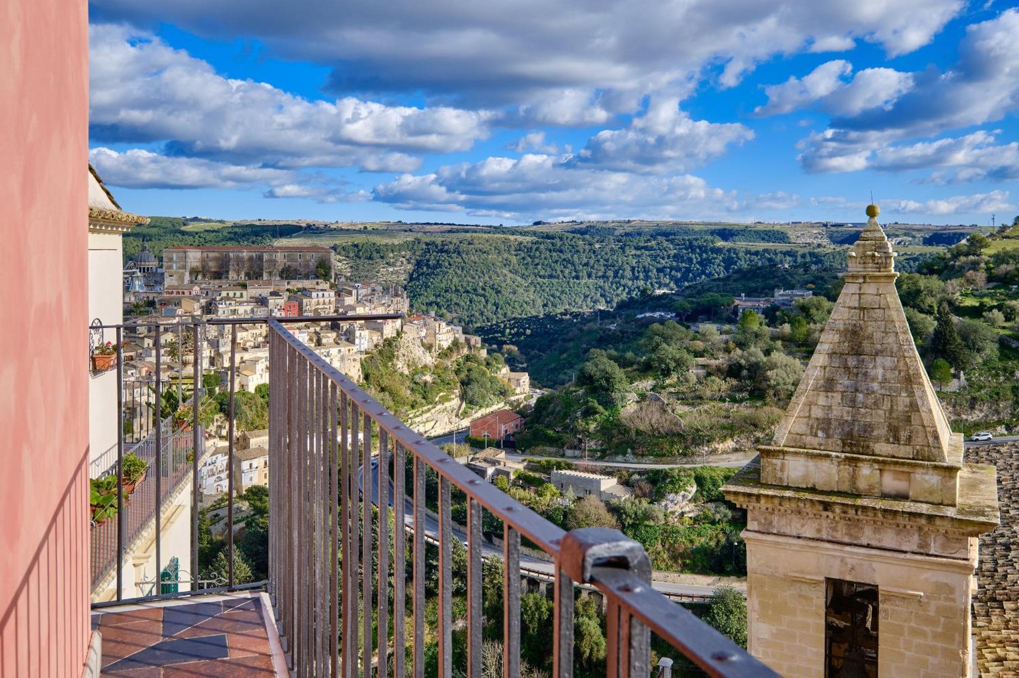 Casa Rosa Apartment Ragusa Exterior photo